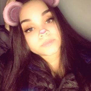 Meet your Posher, Selena